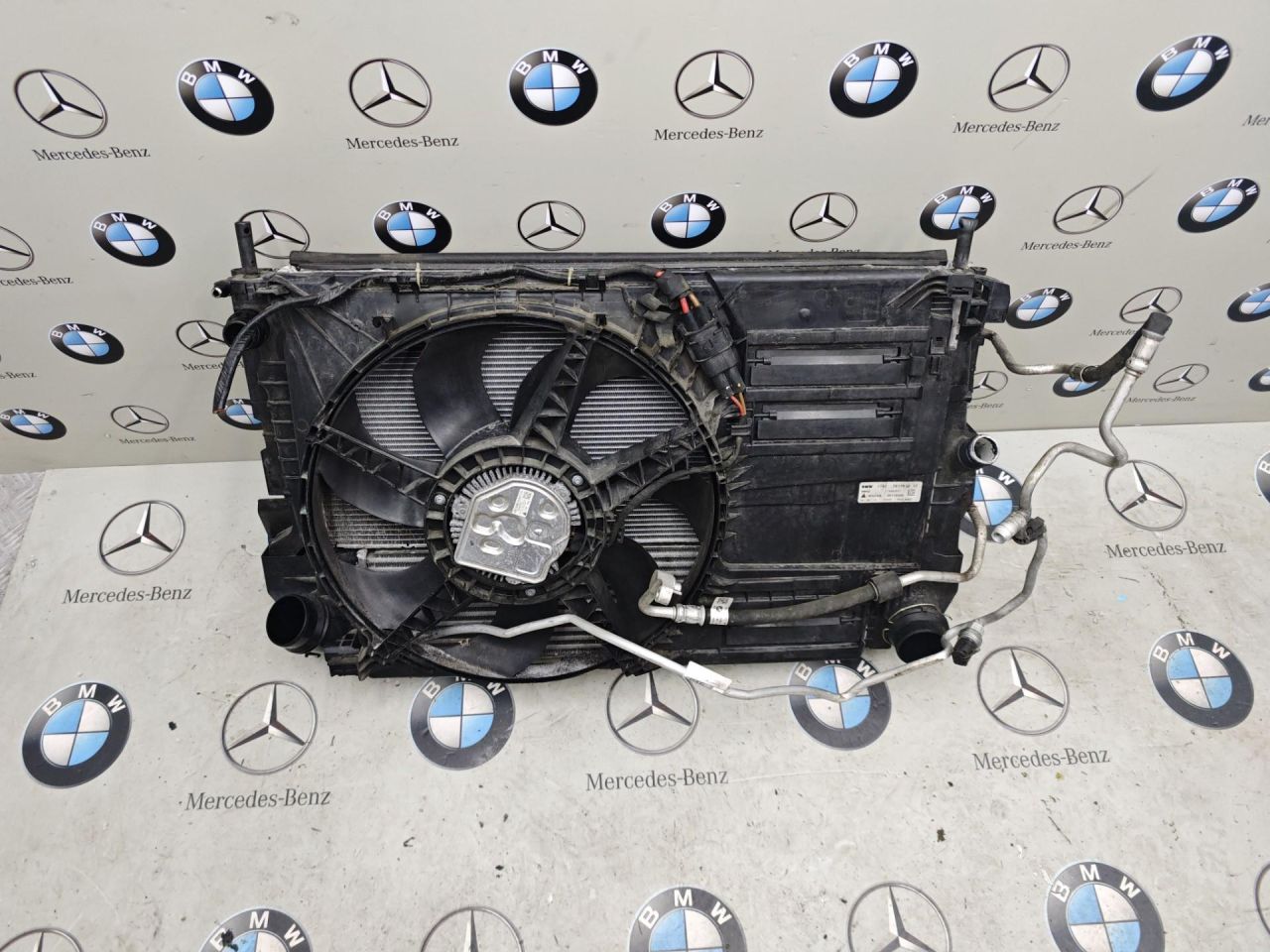 кассета радиаторов BMW 2 серия Active Tourer F45 2015, 2.0 л., B48 A20 A, бензин, 7617619, 7617598, 9271207, 7617636 - фото №1