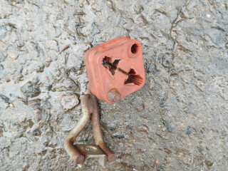 кронштейн глушителя BMW 2010, 3.5 л., бензин, 7585359