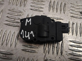 моторчик заслонки печки BMW 3 серия E90/E91/E92/E93 2007, 3.0 л., N53 B30 A, бензин, МКПП, мокрый асфальт, седан