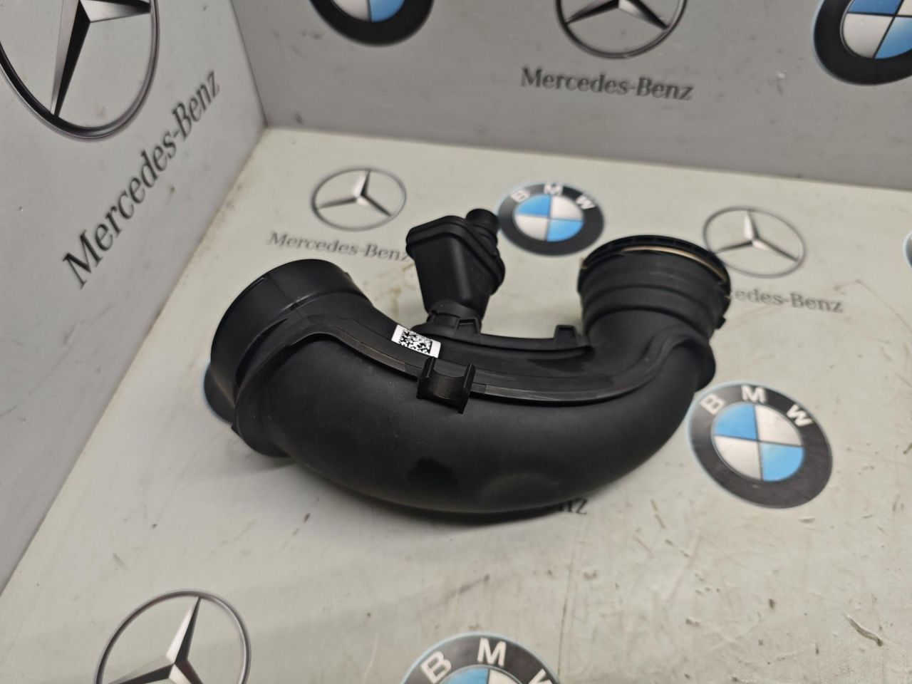 патрубок турбины BMW XM G09 2024, 4.4 л., бензин, 475, полный привод, 9845091 - фото №1