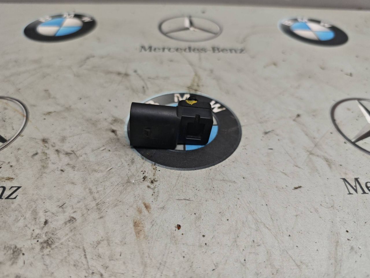 датчик абсолютного давления BMW 5 серия E60/E61 2007, 3.0 л., дизель, 7792260 - фото №1