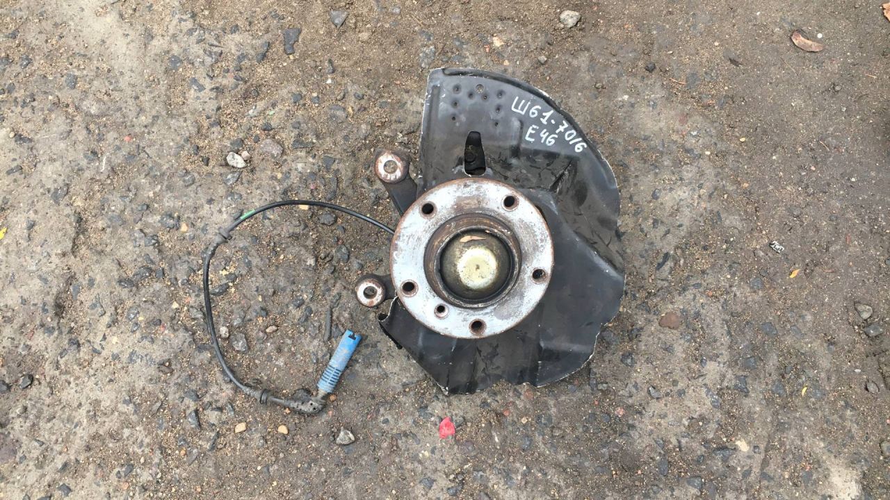 ступица передняя BMW 3 серия E46 2000, 2.0 л., бензин, МКПП, седан - фото №1