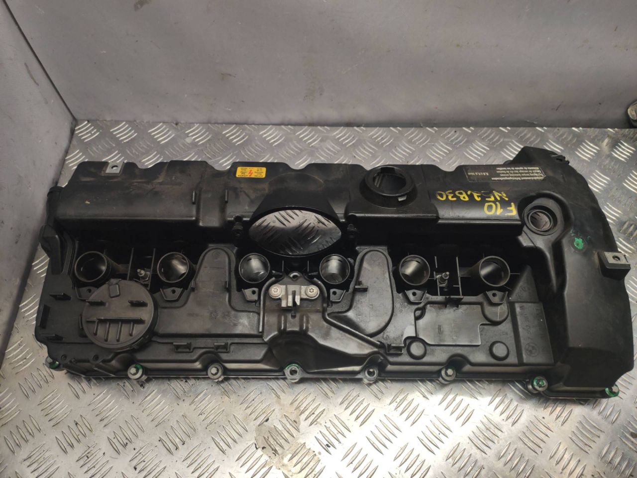 клапанная крышка BMW 2011, 3.0 л., N52 B30 AF, бензин, 7552281 - фото №1