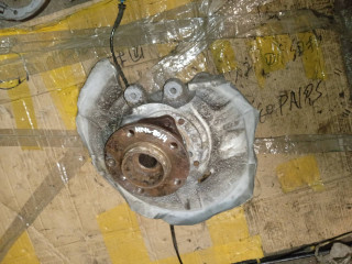 кулак задний левый BMW 2014, 2.0 л., N47 D20 C, дизель, АКПП, серая, седан