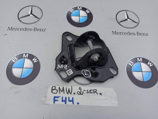 Кронштейн балки BMW 2 серия F44 2020, 2.0 л., бензин, хетчбэк 5 дв., полный привод, 8896991