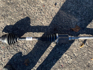 полуось передняя правая (приводной вал, ШРУС) BMW X5 F15 2016, 4.0 л., дизель, 762291401