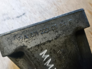 кронштейн двигателя Mercedes-Benz C-Класс W203/S203/CL203 [рестайлинг] 2004, 2.1 л., АКПП, седан, A6112230804