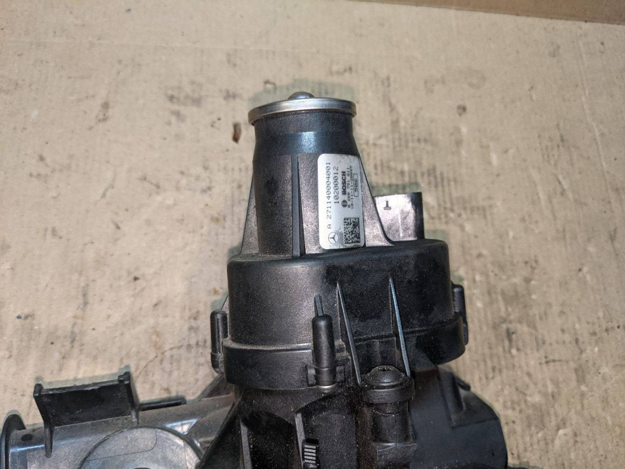 сервопривод заслонок впускного коллектора Mercedes-Benz C-Класс W204/S204 2010, 2.0 л., бензин, задний привод, A2711400040, 0280751011 - фото №1