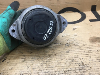 подушка крепления двигателя BMW 3 серия E90/E91/E92/E93 2004