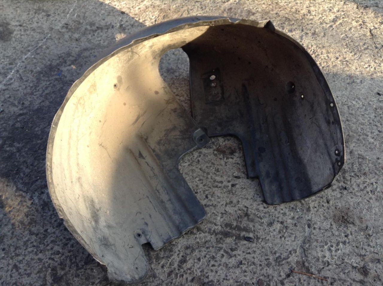 защита арок задняя правая (подкрылок) BMW 7 серия E65/E66/E67 2003, 4.4 л., АКПП, седан, 7136681 - фото №1