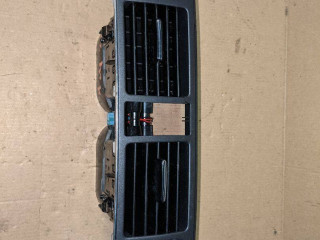 дефлектор обдува салона Mercedes-Benz C-Класс W204/S204/C204 [рестайлинг] 2011, 3.0 л., M 272.947, бензин, АКПП, черный, седан, задний привод, A2048307354