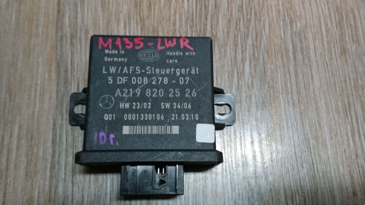 блок регулировки угла наклона фар Mercedes-Benz CLS-Класс C219 2007, 3.0 л., OM 642.920, дизель, АКПП, купе, A2198202526, 5DF008278-07 - фото №1