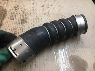 патрубок интеркулера BMW 1 серия E81/E82/E87/E88 [рестайлинг] 2007, 2.0 л., дизель, АКПП, хетчбэк 5 дв., 7797480