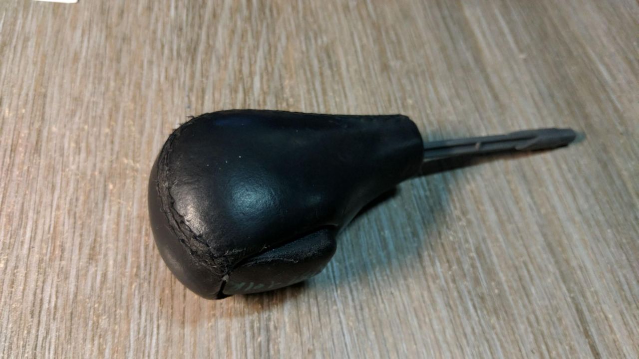 ручка кулисы КПП BMW 3 серия E46 2001, 3.0 л., бензин, универсал, правый руль - фото №1