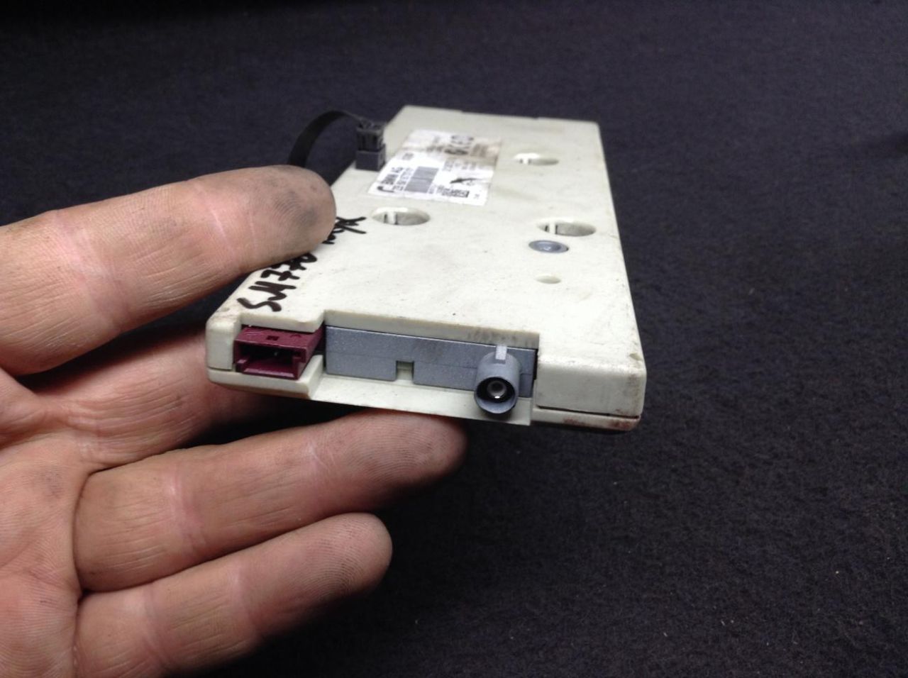 усилитель антенны BMW 7 серия E65/E66/E67 2003, 3.0 л., АКПП, седан, 6918737 - фото №1