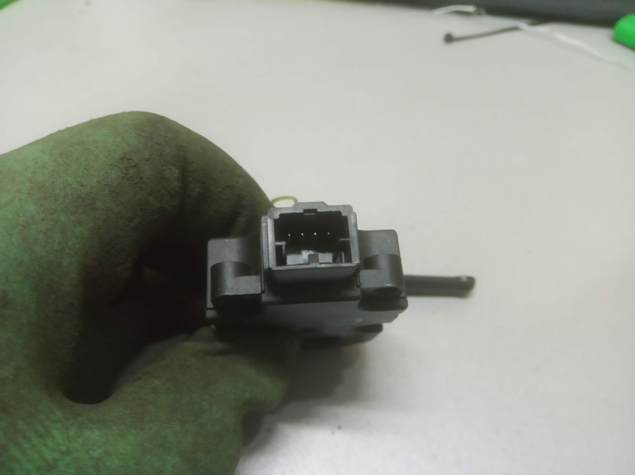 моторчик заслонки печки Mercedes-Benz S-Класс W222/C217/A217 2014, 3.0 л., OM 642.861, дизель, АКПП, серебристый, седан - фото №1