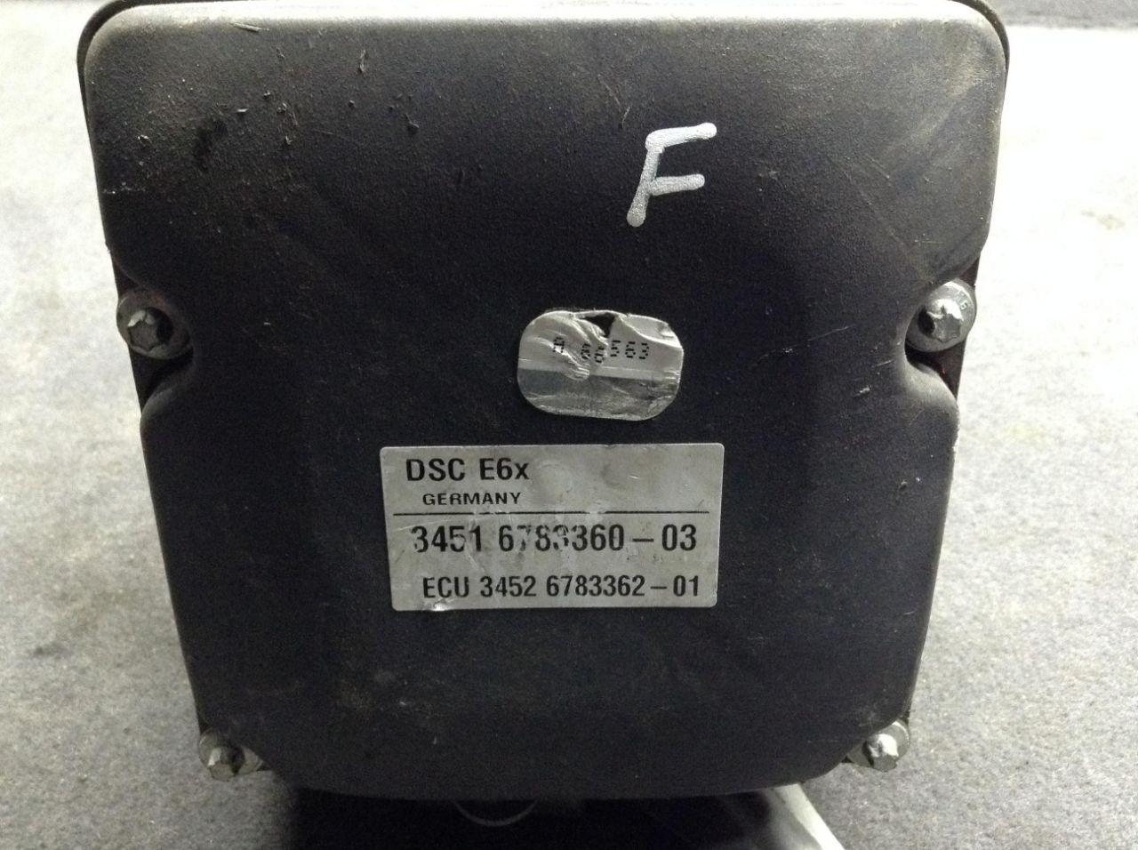 блок ABS BMW 5 серия E60/E61 2005, 2.5 л., дизель, АКПП, универсал, 34516769703, 0265234134 - фото №1