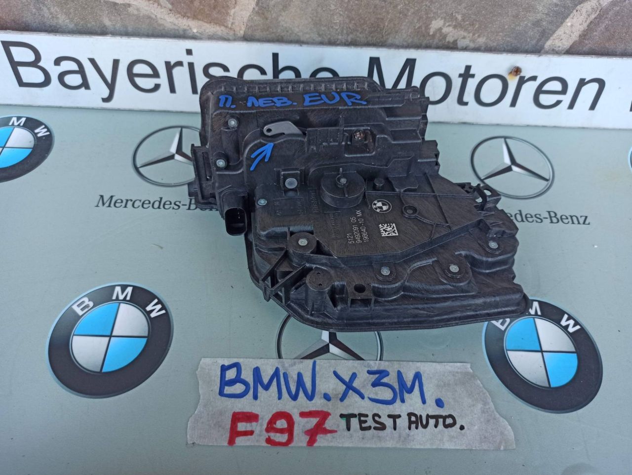 замок двери передней левой BMW 2024, 3.0 л., бензин, 9492091 - фото №1