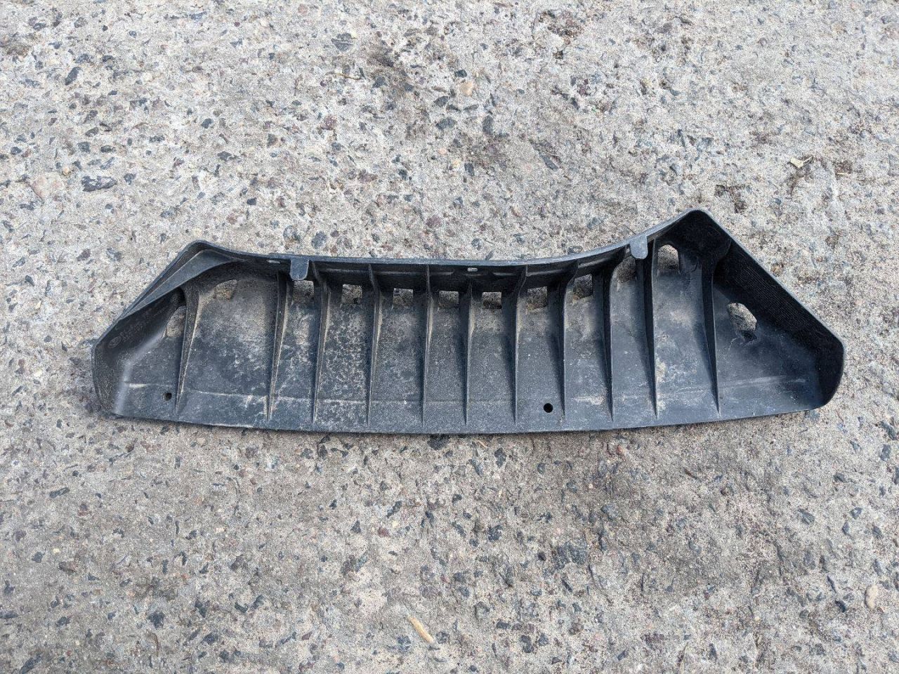 крепление бампера BMW 5 серия E60/E61 2007, 3.0 л., N54 B30 A, бензин, АКПП, белый, седан, задний привод, 7056388 - фото №1