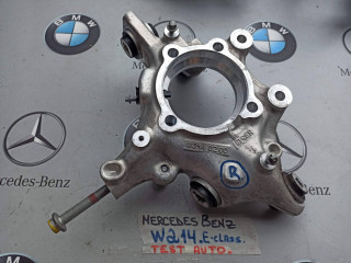 кулак поворотный правый Mercedes-Benz E-Класс W214 2025, 2.0 л., дизель, 2140200