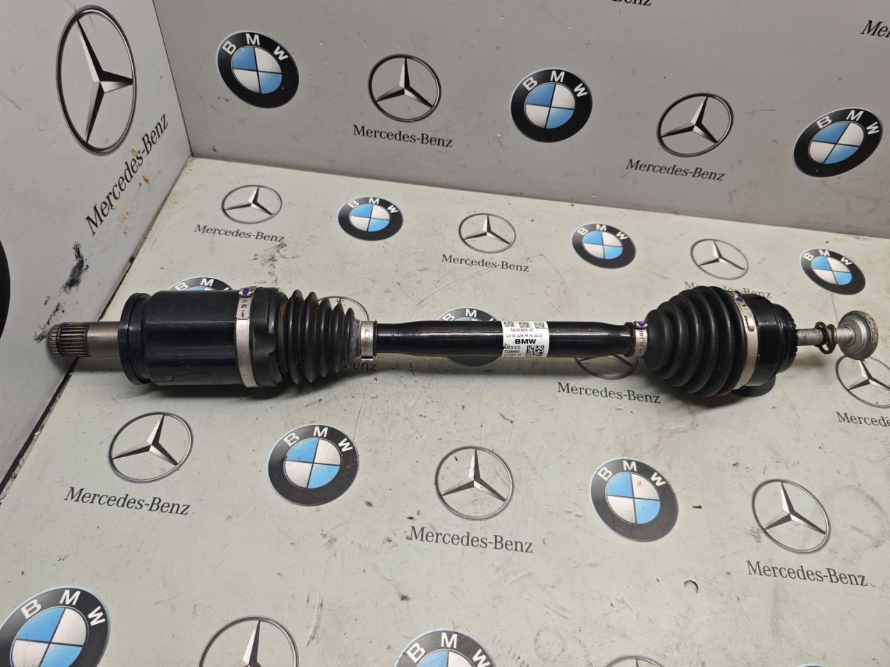 полуось передняя левая (приводной вал, ШРУС) BMW XM G09 2024, 4.4 л., бензин, 475, полный привод, 5A2E805 - фото №1