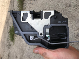 замок двери задней правой BMW 5 серия E60/E61 2004, 2.5 л., бензин, МКПП, синий, универсал, 7154630