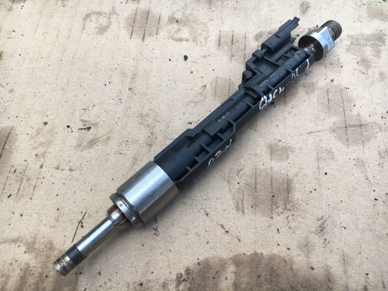 форсунка BMW 2013, 2.0 л., N20 B20 A, бензин, АКПП, седан, 13647639994, 0261500172 - фото №1