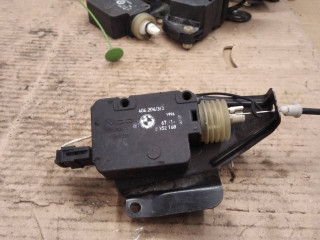 активатор замка крышки топливного бака BMW 5 серия E39 1998, 2.0 л., бензин, АКПП, седан, 8352168