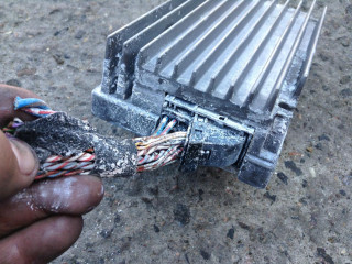 усилитель музыкальный BMW 2013, 2.0 л., N20 B20 A, бензин, АКПП, седан, 9283511