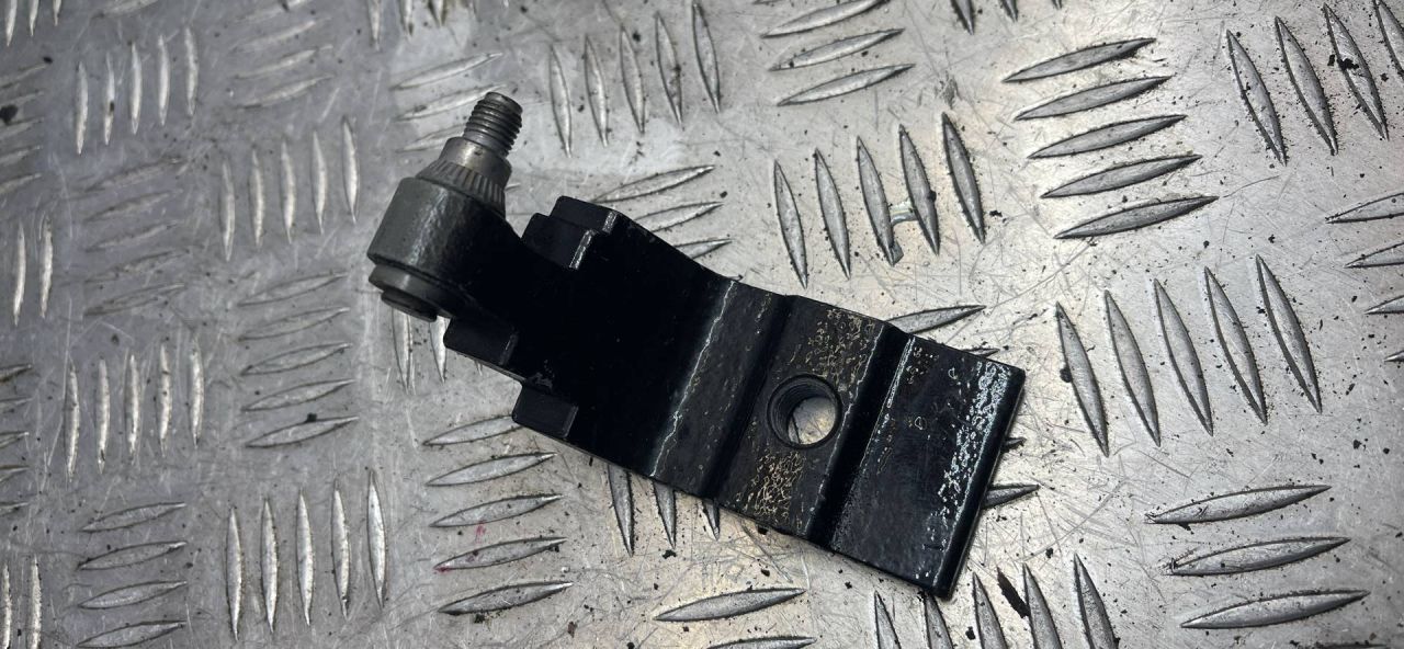 петля двери BMW X6 F16 2016, 7325054 - фото №1