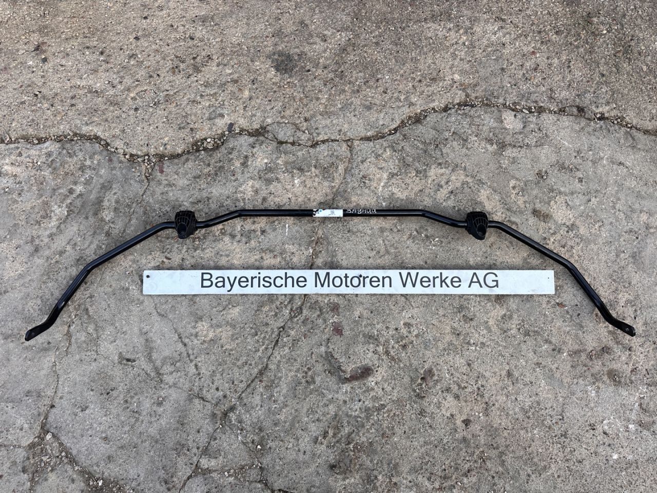 стабилизатор подвески задний BMW i4 G26 2022, электро, АКПП, 6895128 - фото №1