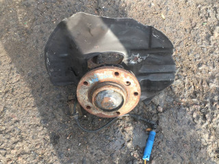 кулак поворотный правый BMW 3 серия E46 2003, 2.0 л., дизель, АКПП, седан