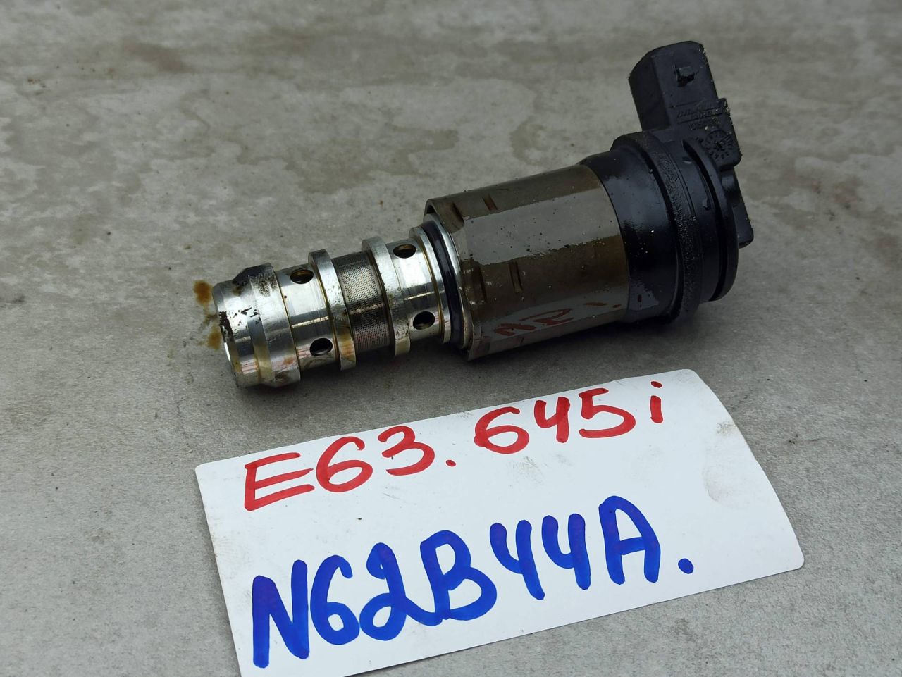 клапан фазорегулятора BMW 6 серия E63/E64 2005, 4.4 л., N62 B44, бензин, 1707323 - фото №1