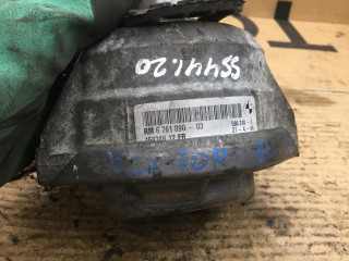 подушка крепления двигателя BMW 5 серия E60/E61 2005, 2.2 л., бензин, МКПП, седан, 6761090