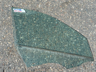 стекло двери передней правой BMW X1 F48 2017, 1.8 л., дизель, АКПП, 475, полный привод