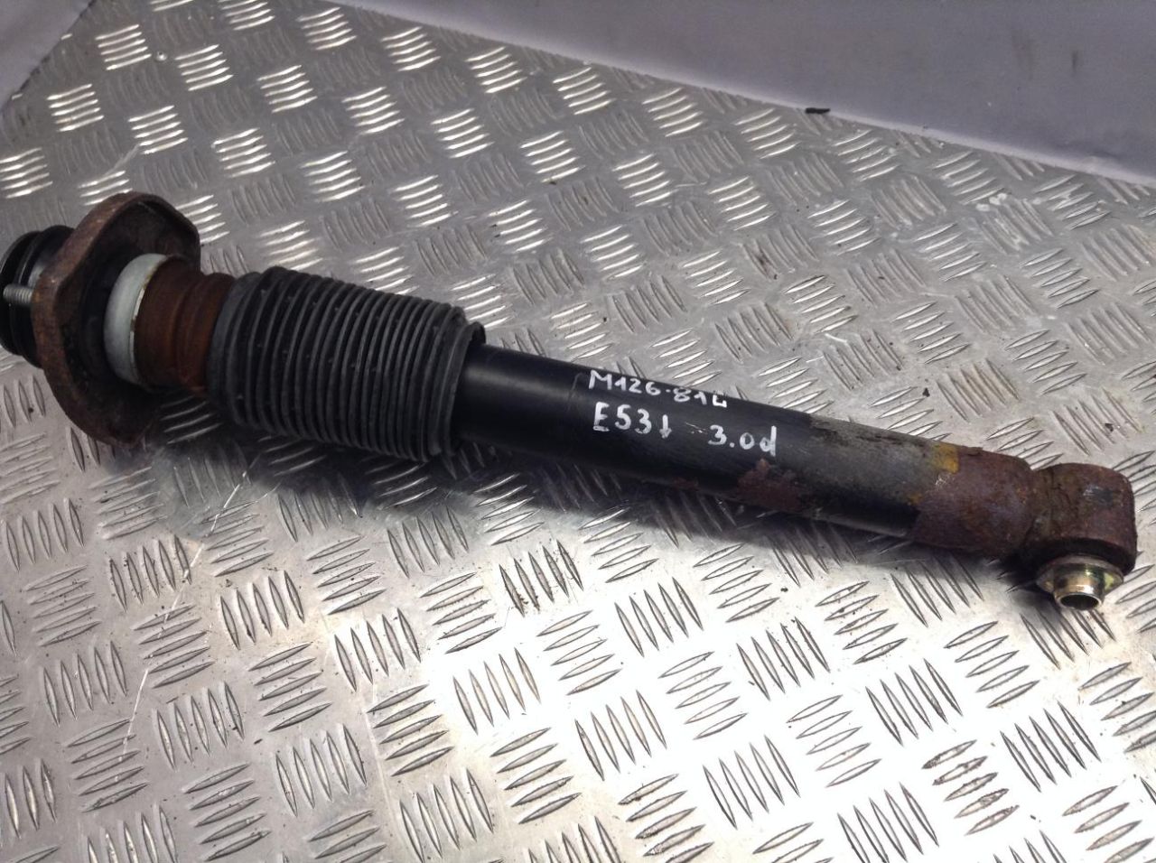 амортизатор задний левый BMW X5 E53 2001, 3.0 л., дизель, АКПП, внедорожник 5 дв. - фото №1