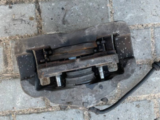 суппорт передний левый BMW 7 серия E65/E66/E67 2003, 4.4 л., бензин, АКПП, седан