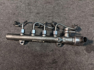 топливная рампа Mercedes-Benz E-Класс W212/S212/C207/A207 2010, 2.1 л., OM 651.924, дизель, АКПП, серебристый, седан, A6510700495, 6510700495, R9144Z240A