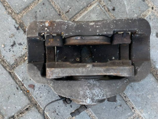 суппорт передний левый BMW 7 серия E65/E66/E67 2002, 4.4 л., бензин, АКПП, седан