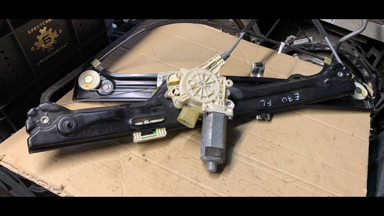 стеклоподъемник задний левый BMW X5 E70 2010, 6967261 - фото №1