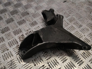 кронштейн двигателя BMW 3 серия E46 2002, 2.0 л., дизель, 6753225