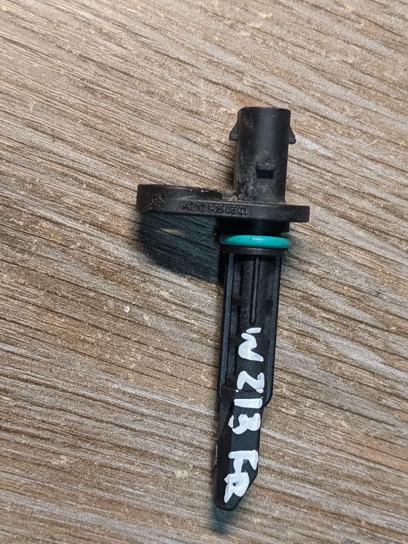 датчик ABS Mercedes-Benz E-Класс W213/S213/C238/A238 2016, 2.0 л., OM 654.920, дизель, АКПП, белый, седан, правый руль, 2139050601, A2139050601 - фото №1