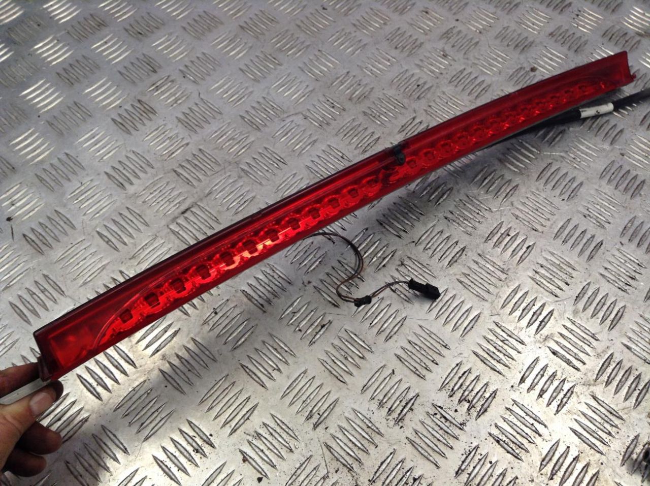 дополнительный стоп-сигнал BMW 3 серия E90/E91/E92/E93 2007, 2.0 л., N47 D20 A, дизель, АКПП, универсал - фото №1