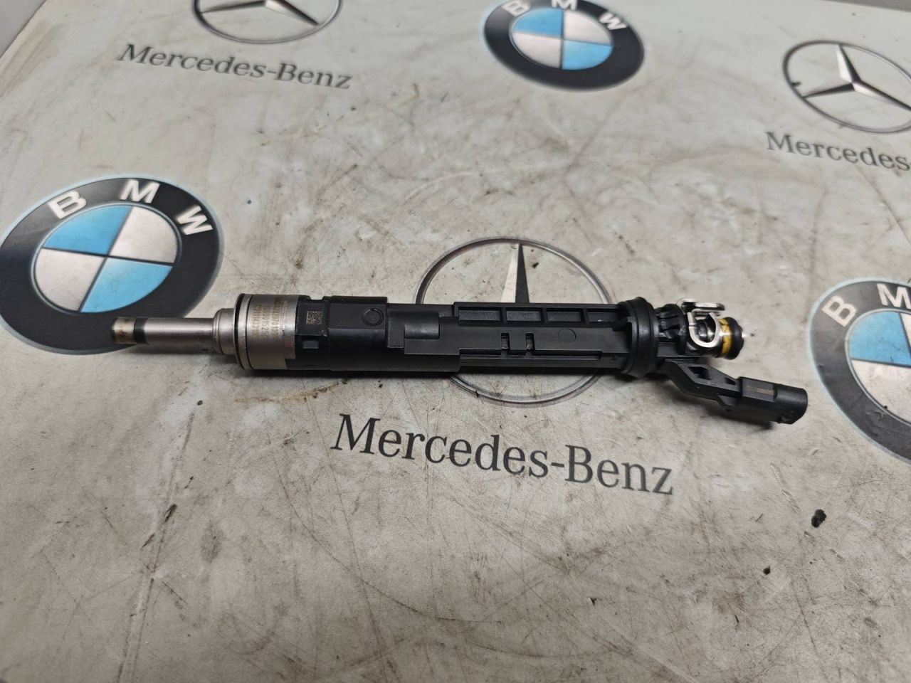 форсунка Mercedes-Benz GLB-Класс 1 поколение 2022, бензин, задний привод, A2820701000 - фото №1
