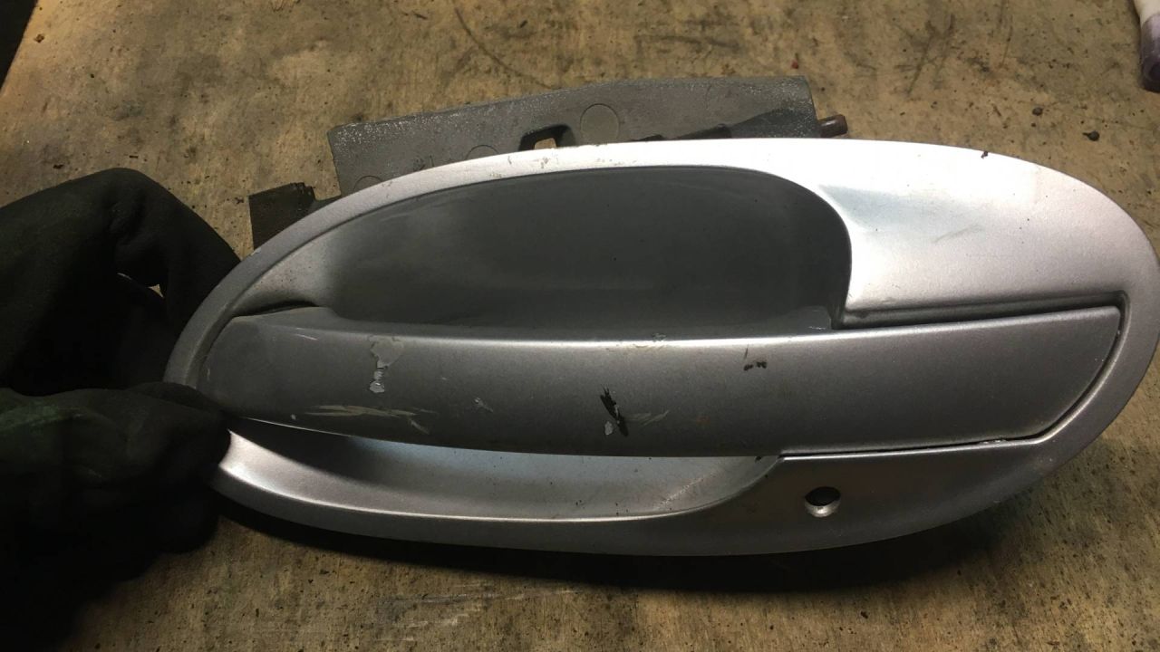 ручка наружная BMW 7 серия E65/E66/E67 2002, 3.0 л., дизель, АКПП, седан - фото №1