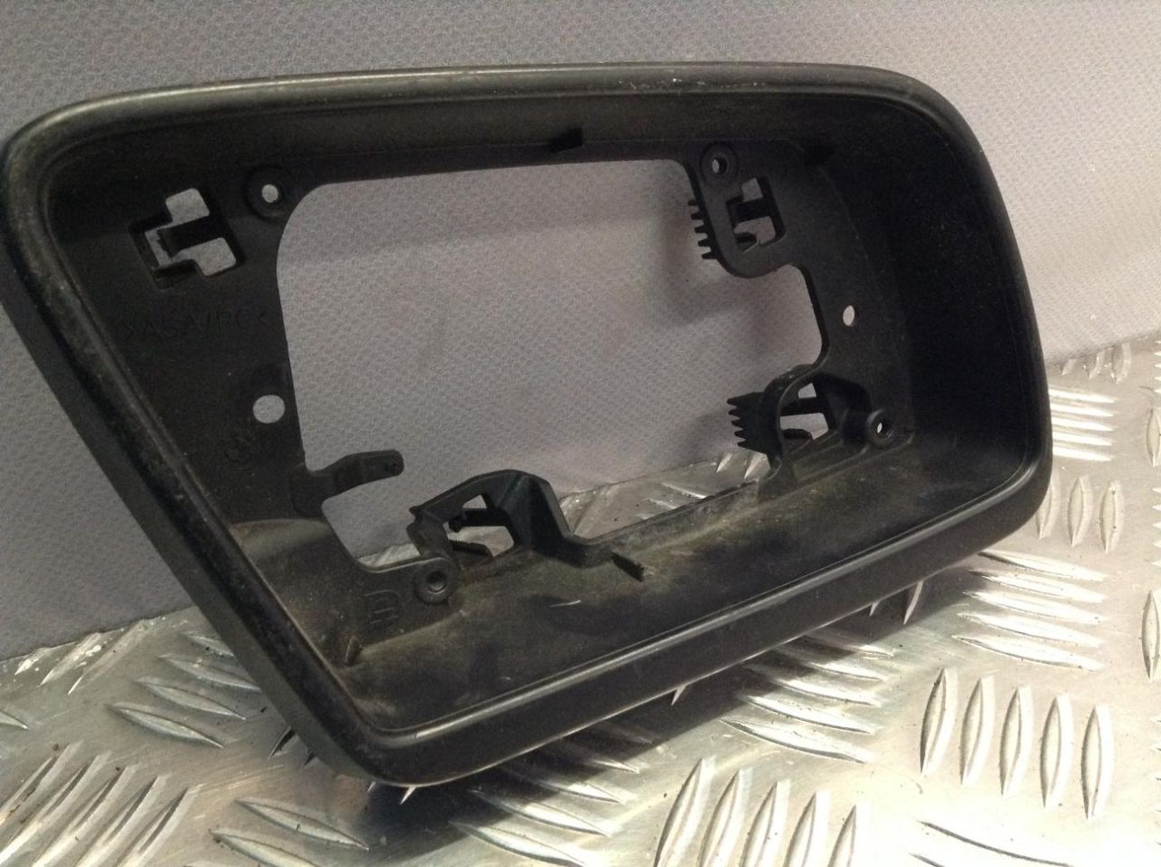 рамка зеркала правого BMW 5 серия E60/E61 2005, 3.0 л., дизель, АКПП, седан - фото №1