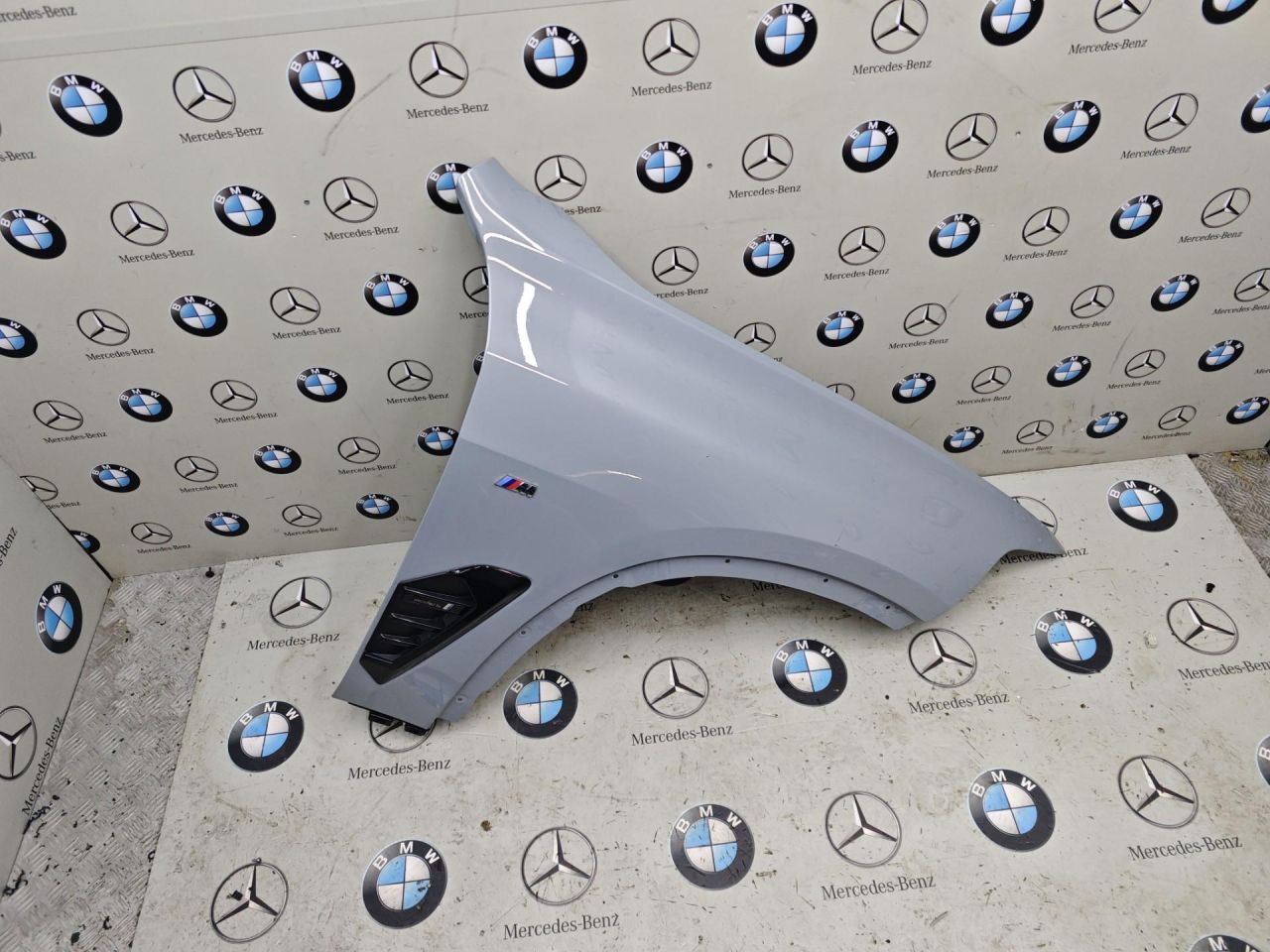 крыло переднее правое BMW 2023, 3.0 л., бензин, c4p - фото №1