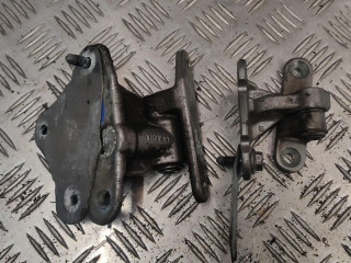 петля двери Mercedes-Benz M-Класс W164 2007, 3.0 л., OM 642.940, дизель