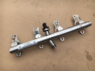 топливная рампа Mercedes-Benz S-Класс W222/C217/A217 2016, 4.0 л., M 176.980, бензин, АКПП, седан, A1770702800