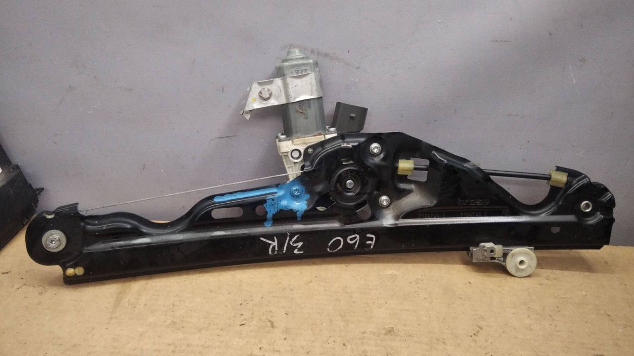 стеклоподъемник электрический задний правый BMW 5 серия E60/E61 2006, 3.0 л., бензин, АКПП, седан, 7184744, 7184746 - фото №1